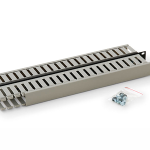 Vyvazovací panel 19”, plastová lišta, 1U oboustranná