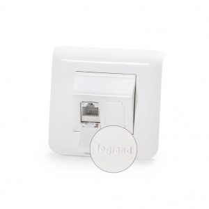 Keline, zásuvka Modulo 45 cat.5E 2xRJ45/u 45x45mm bílá šikmá oblá s dvířky